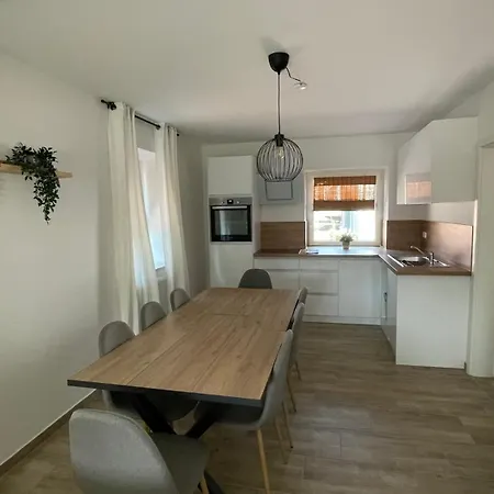 Haus Kirchwarfenweg Semesterbostad *