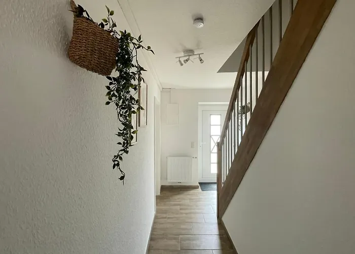 Haus Kirchwarfenweg * Wirdum